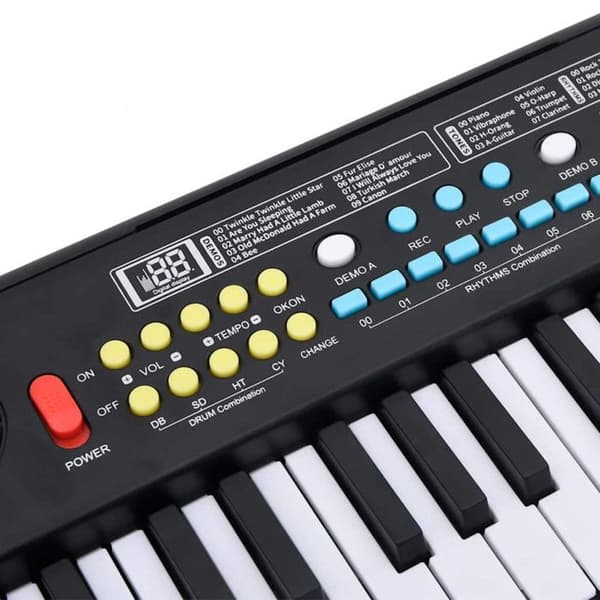 Elektrisk piano med 37 tangenter och barnmikrofon