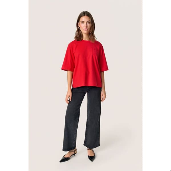 T-shirt dam Soaked in Luxury Jina