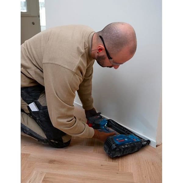 Träspikare - BOSCH - GNH 18V-64-2 M - Trådlös - 18V - Professionell