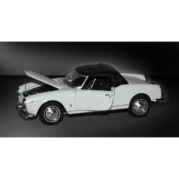 Modellbil: Alfa Romeo Giulietta Spider 1600