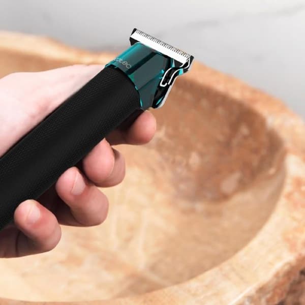Cecotec Professionell hår- och skäggtrimmer Bamba PrecisionCare Profiling, Högpresterande skärblad