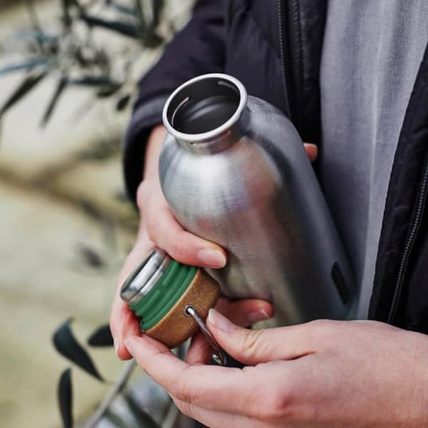 Inoxflaska 600ml - Olivgrön - Black + Blum