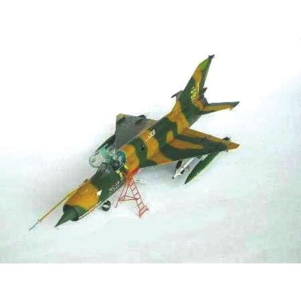MIG-21 MF FISHBED J stridsflygplan - TRUMPETER - 1:32 modell