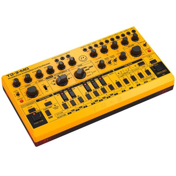Behringer TD-3-MO-AM synthesizer
