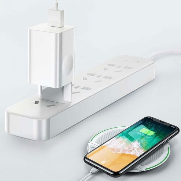 Nätladdare Baseus Laddning Snabbladdare USB 3.0 - vit