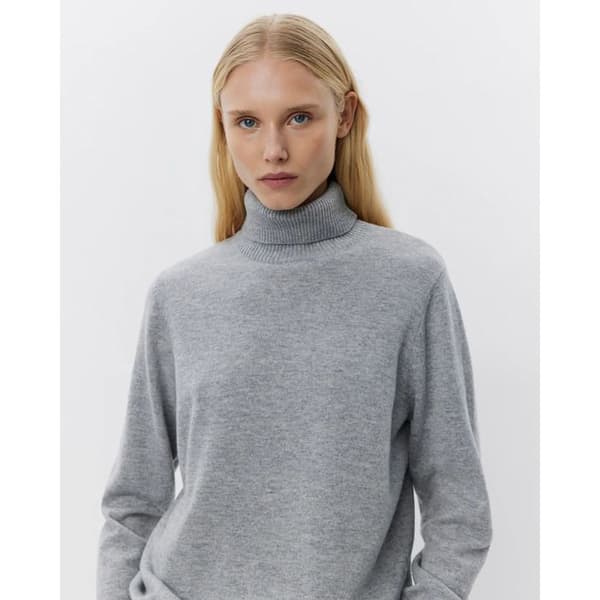 Pull dam Sofie Schnoor Nellsw