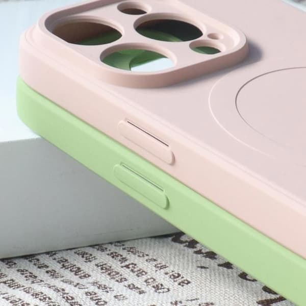 Rosa silikonskal med MagSafe för iPhone 15 Pro