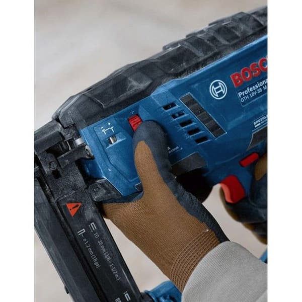 Agraffer BOSCH GTH 18V-38 M (Maskin endast)