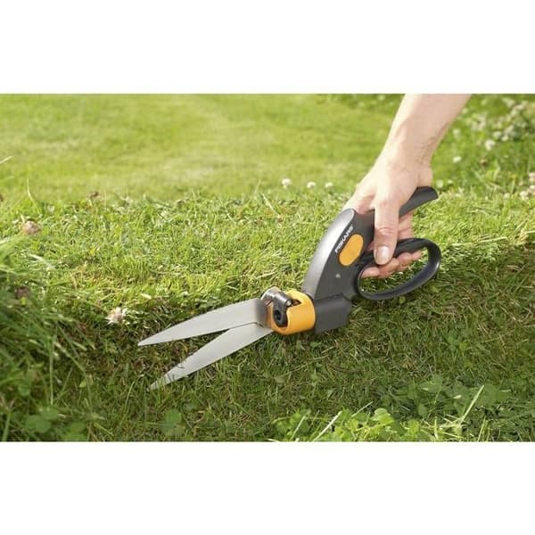 FISKARS Servosystem™ GS42 gräsklippare med 360° vridbart blad