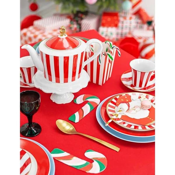 20 ENGANGSSERVETTER PAPPER SANTA SHAPE 16,5X15CM Röd