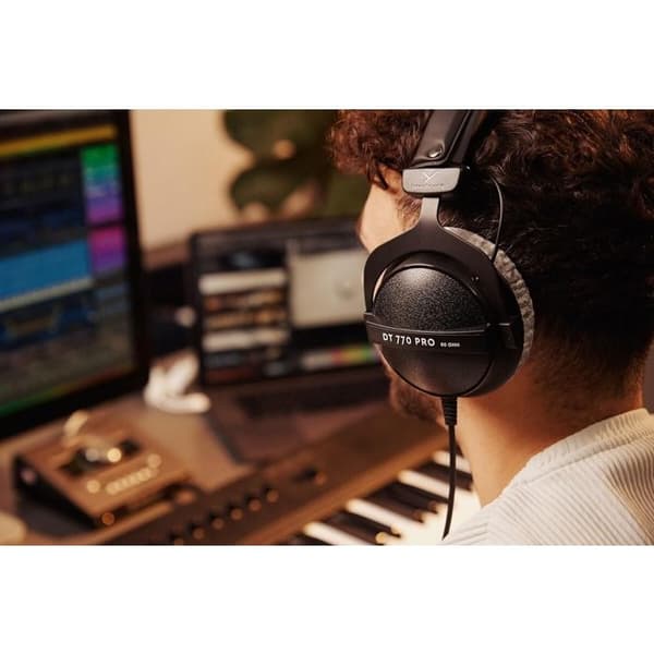 Beyerdynamic DT770PRO-80 hörlurar