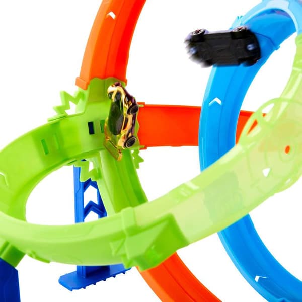 HW PISTE LOOPING CYKLON