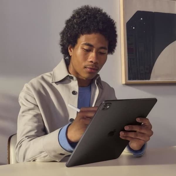 Apple - iPad Pro (2024) - 13" - WiFi + Cellular - 2 To - Silver