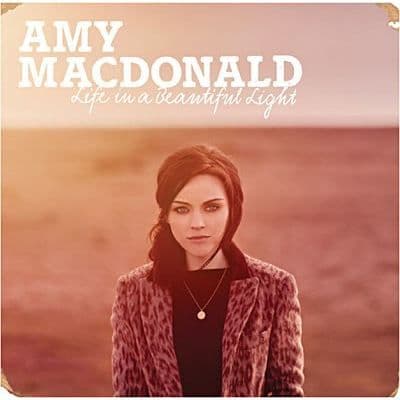 AMY MACDONALD - Livet i vackert ljus