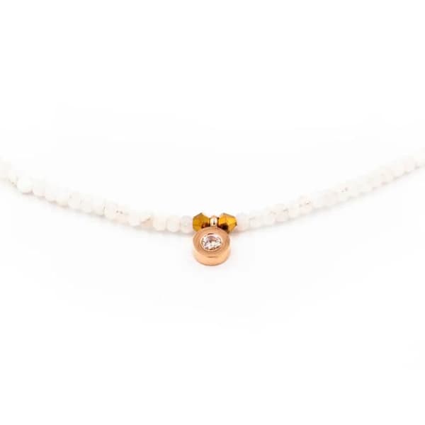 Halsband LUMIA i månstenar
