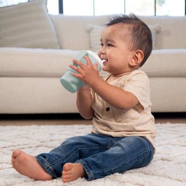 Min första silikonmugg - INFANTINO - 255 ml - Moody Blue