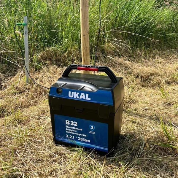 Tillbehör för stängsel batteripost Ukal B32