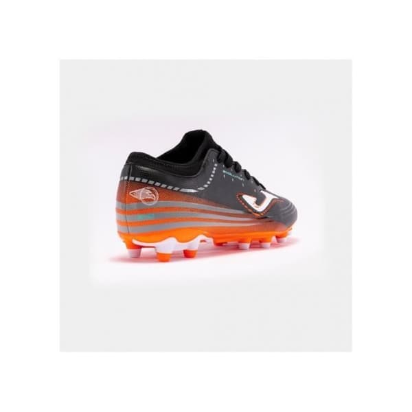 Fotbollsskor - JOMA - Evolution 2401 - Gjutna dobbar - Fast underlag - Svart