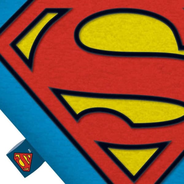 Kudde - SUPERMAN - Triangulär - Broderad - Flerfärgad