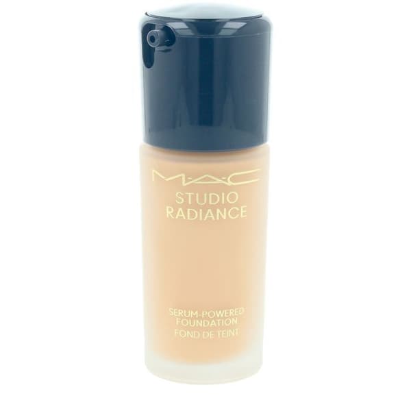 Flytande foundation Studio Radiance Serum #NC25 30 ml