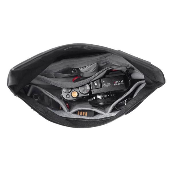 PEAK DESIGN Field Pouch v2 - svart BP-BK-3