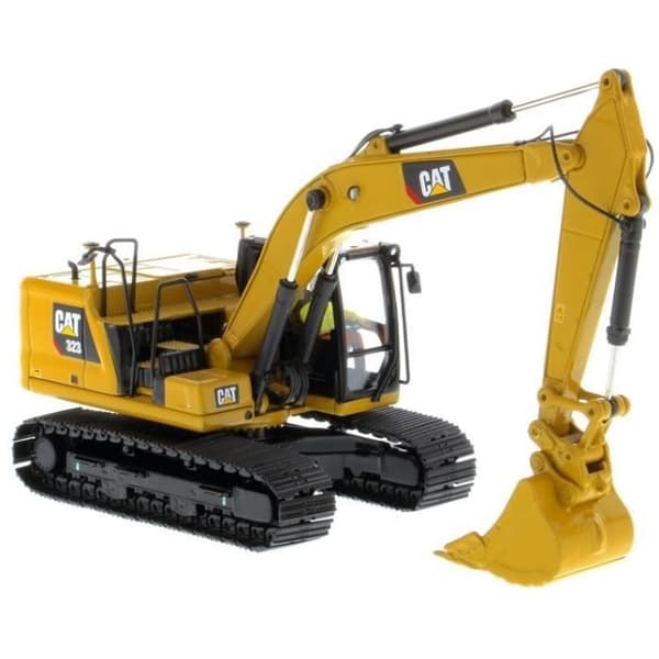 Pelle CATERPILLAR 323 med förare - DCM85571