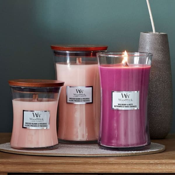 Bougie pressade blommor patchouli medelmodell - Woodwick