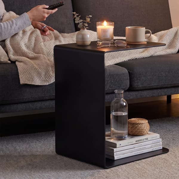 Sidebord Selby - C-formet | Farve: sort | Mål: 28x38x48 cm
