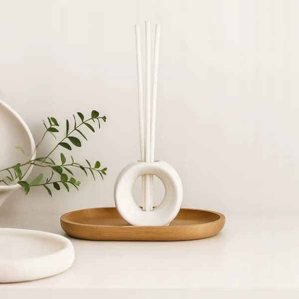 Elegant Duftdiffuser - Rumduft - Luftfrisker - Skaber Stemning - Hvid