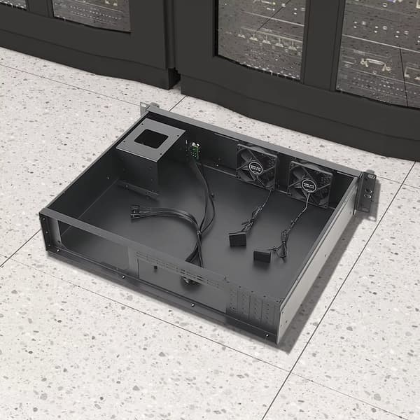 Rackserverchassi - 2U rackchassi - ATX - Industriellt PC-chassi - För 3 hårddiskar - Datalagring - 48,2 x 35 x 8,9 cm
