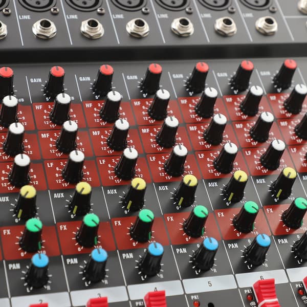 Lydmixer - 8-kanals mixerpult - Bluetooth & USB-lydkort - 48V fantomstrøm - 3-bånds EQ - FX-effektprocessor - Sort