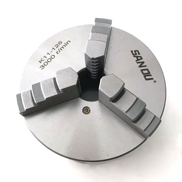 Svarvchuck - Självcentrerande 3-backars - 125 mm - Manuell - Silver