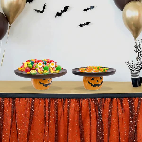 2 stk. Halloween-kagefade i træ - Græskarformede - Runde - Gule - Til kager og desserter