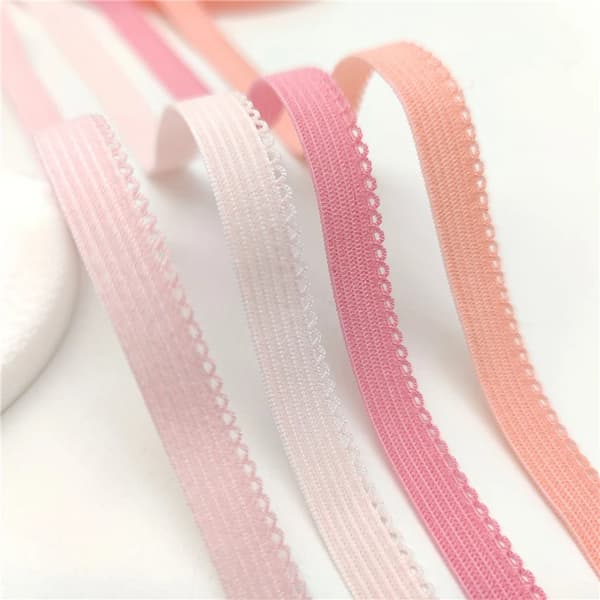 Elastiskt spetsband - Elastiskt vikbart resårband - 1 cm bred - ca 4,6 m lång - För sömnad, midjeband, underkläder - Vit