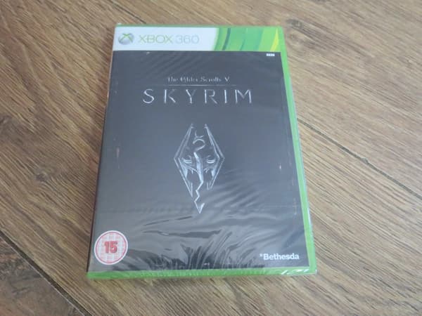 XBOX 360 The Elder Scrolls V Skyrim Brand New