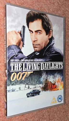 Iskaldt oppdrag DVD (2019) Timothy Dalton