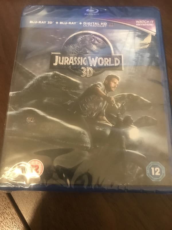JURASSIC WORLD 3D & 2D Blu ray Digital Code FREE POST Dinosaur Brand New