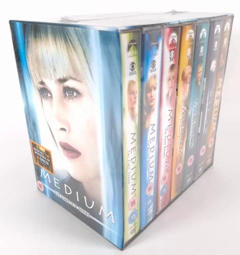 Medium: Komplet Serie DVD Boks