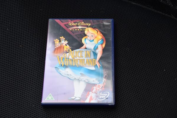 Alice i Underlandet Walt DVD (2002) - OOP