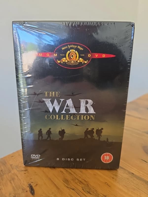 The War Collection - 8 levyn DVD-boksipaketti
