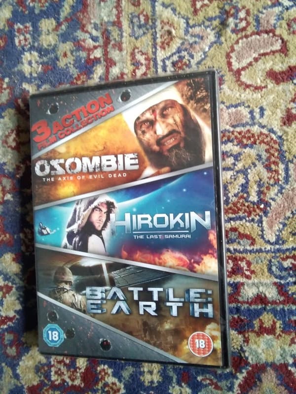OSOMBIE / HIROKIN / BATTLE EARTH – Toiminta/Sci-Fi Tripla DVD