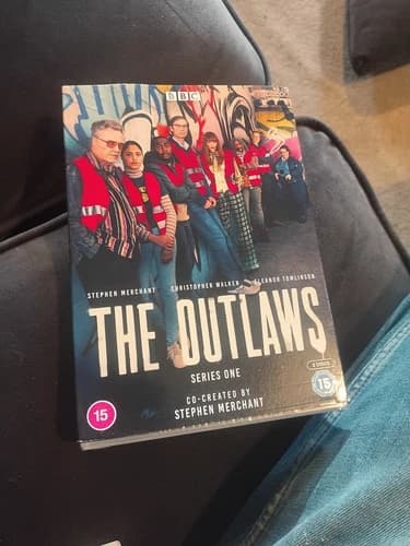 Stephen Merchant - The Outlaws Sæson 1 DVD