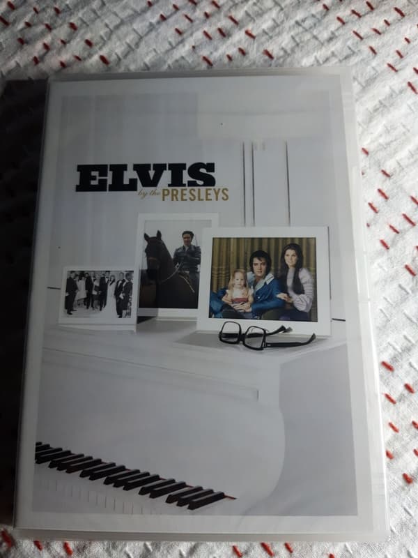 ELVIS BY THE PRESLEYS DVD (2005)