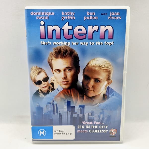 Intern DVD