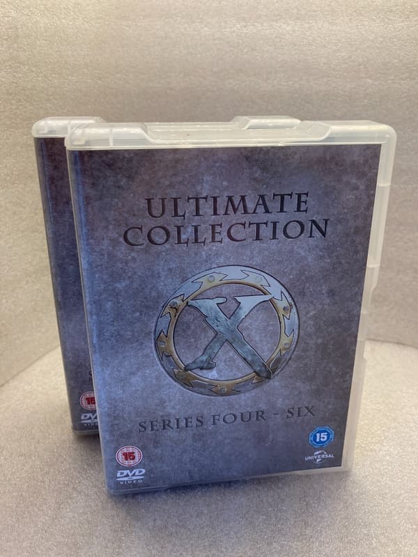 Xena Ultimate Collection 36 levyn setti +4 DVD