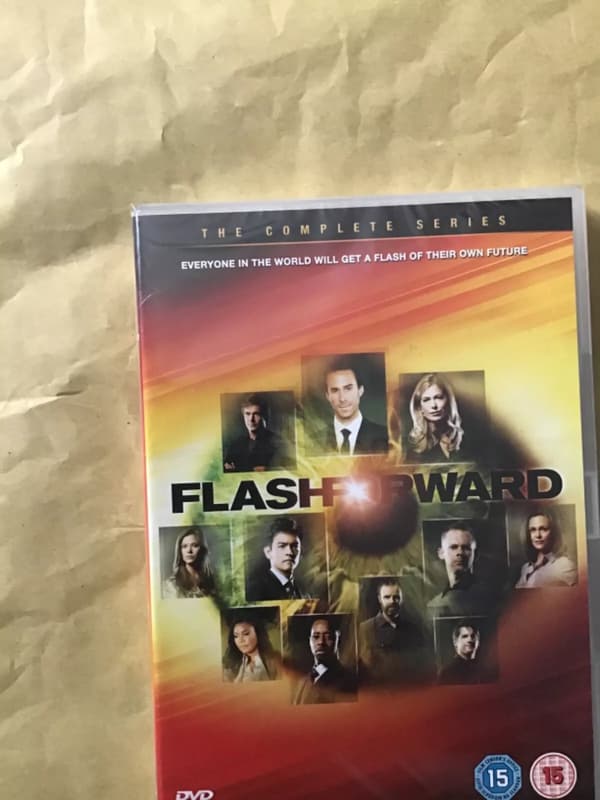FlashForward Koko Sarja DVD