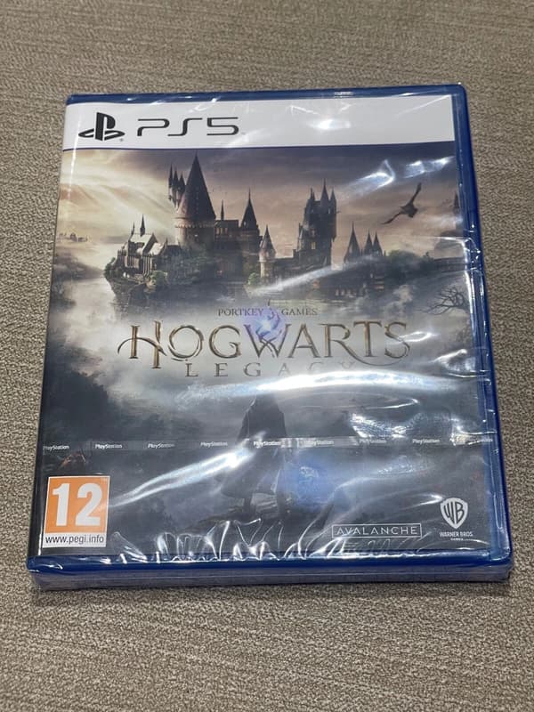 Hogwarts Legacy PS5 (Amazon Exclusive) Brand New