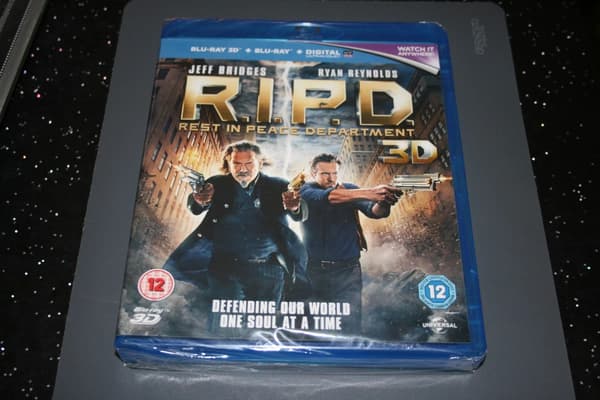 R.I.P.D. (3D + 2D Bluray, 2014) . Cert 12. Brand New