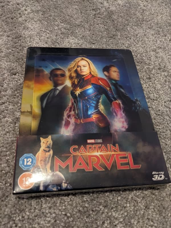 Captain Marvel 2D / 3D Blu Ray Steelbook Lenticular Ltd Ed Marvel Brand New