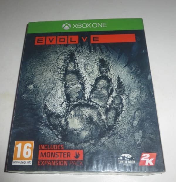 Evolve includes Monster Expansion Pack Xbox One Game Brand New